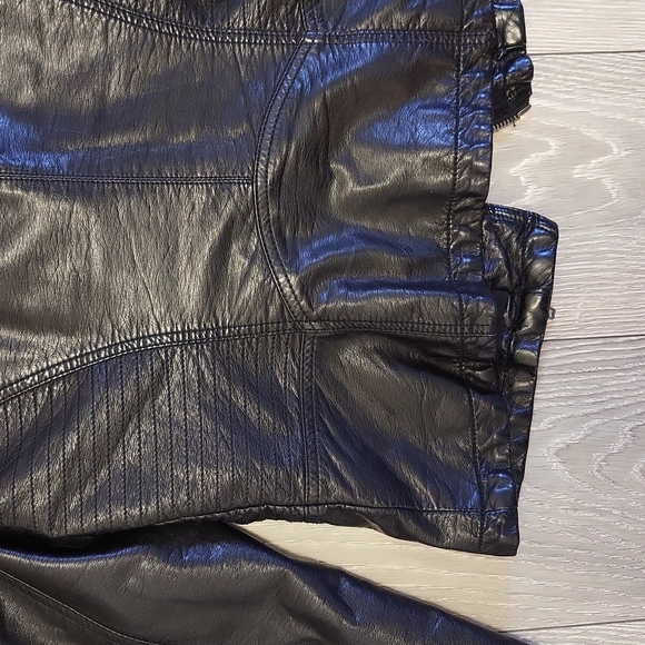 FREE PEOPLE Americana Vegan Leather Black Moto Jacket Sz 10 - Picture 6 of 6